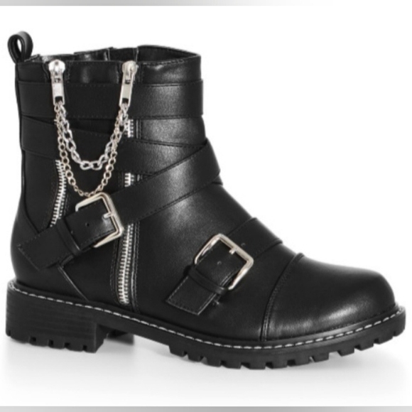 NEW City Chic Faux Leather Chain Detail Boots Wide Fit Size 11 - Picture 5 of 5